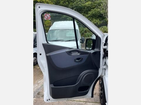 Vauxhall Vivaro 1.6 CDTi 2900 ecoFLEX L1 H1 Euro 5 (s/s) 5dr 42