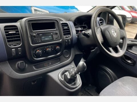 Vauxhall Vivaro 1.6 CDTi 2900 ecoFLEX L1 H1 Euro 5 (s/s) 5dr 46