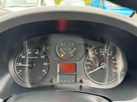 Citroen Berlingo 1.6 BlueHDi 625 LX L1 5dr 29