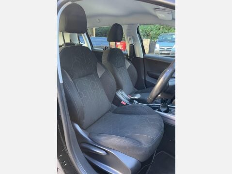 Peugeot 2008 1.6 BlueHDi Active SUV 5dr Diesel Manual Euro 6 (75 ps) 27