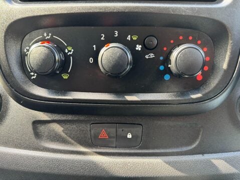 Vauxhall Vivaro 1.6 CDTi 2900 ecoFLEX L1 H1 Euro 5 (s/s) 5dr 42