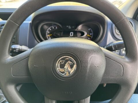 Vauxhall Vivaro 1.6 CDTi 2900 ecoFLEX L1 H1 Euro 5 (s/s) 5dr 37
