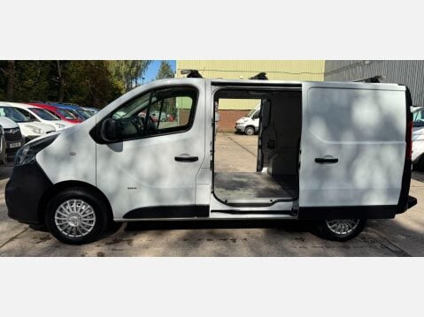 Vauxhall Vivaro 1.6 CDTi 2900 ecoFLEX L1 H1 Euro 5 (s/s) 5dr 24