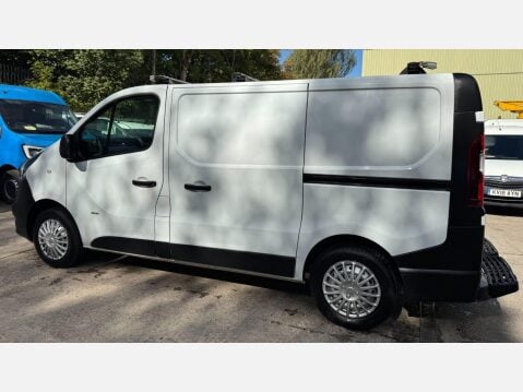 Vauxhall Vivaro 1.6 CDTi 2900 ecoFLEX L1 H1 Euro 5 (s/s) 5dr 22