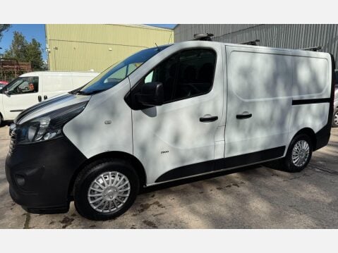Vauxhall Vivaro 1.6 CDTi 2900 ecoFLEX L1 H1 Euro 5 (s/s) 5dr 26