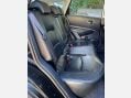 Nissan Qashqai 2.0 dCi Tekna Auto 4WD Euro 5 5dr (AVM) 38