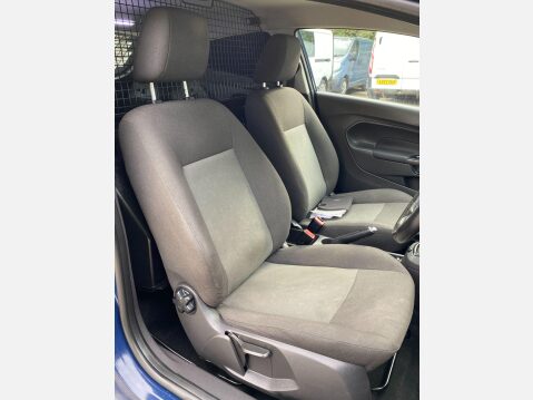 Ford Fiesta 1.6 TDCi ECOnetic II Panel Van 3dr 26