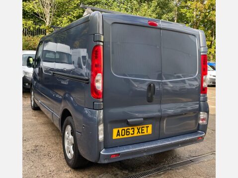 Renault Trafic 2.0 dCi LL29 Sport Crew Van L3 H1 4dr (Phase 3, 6 Seats) 14