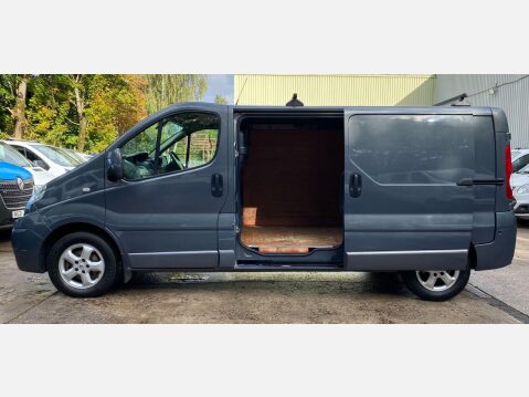 Renault Trafic 2.0 dCi LL29 Sport Crew Van L3 H1 4dr (Phase 3, 6 Seats) 18