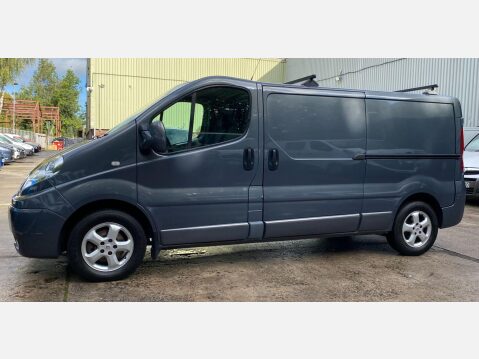 Renault Trafic 2.0 dCi LL29 Sport Crew Van L3 H1 4dr (Phase 3, 6 Seats) 20
