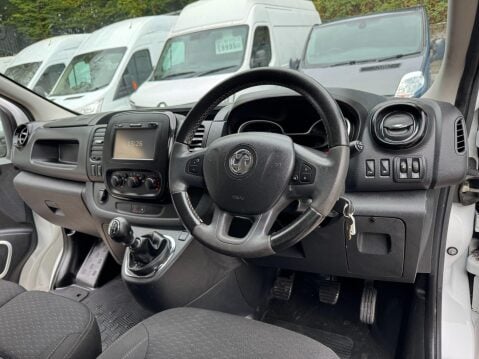 Vauxhall Vivaro 1.6 CDTi 2900 Sportive L2 H1 Euro 6 5dr 30