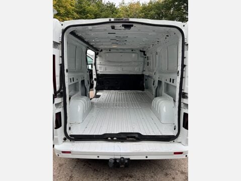 Vauxhall Vivaro 1.6 CDTi 2900 Sportive L2 H1 Euro 6 5dr 16