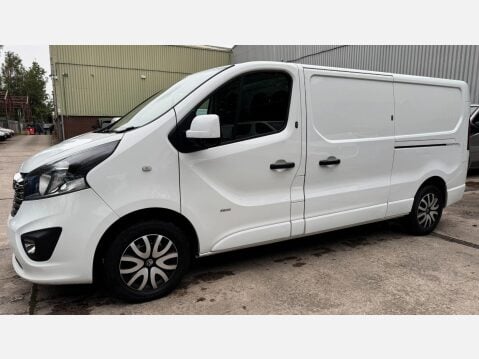 Vauxhall Vivaro 1.6 CDTi 2900 Sportive L2 H1 Euro 6 5dr 25