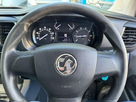 Vauxhall Vivaro 1.5 Turbo D 2900 Dynamic Panel Van 6dr Diesel Manual L2 H1 Euro 6 (s/s) (10 31