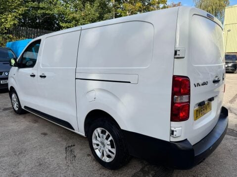 Vauxhall Vivaro 1.5 Turbo D 2900 Dynamic Panel Van 6dr Diesel Manual L2 H1 Euro 6 (s/s) (10 17