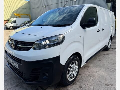 Vauxhall Vivaro 1.5 Turbo D 2900 Dynamic Panel Van 6dr Diesel Manual L2 H1 Euro 6 (s/s) (10 25