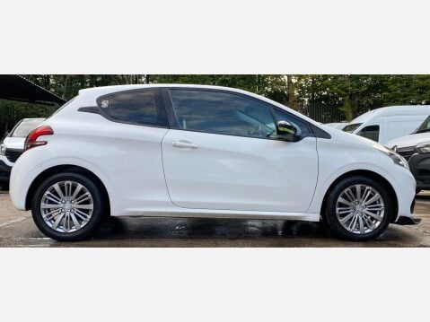 Peugeot 208 1.2 PureTech Active Hatchback 3dr Petrol Manual Euro 6 (82 ps) 6