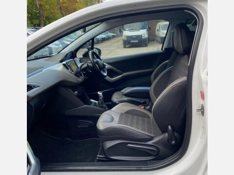 Peugeot 208 1.2 PureTech Active Hatchback 3dr Petrol Manual Euro 6 (82 ps) 29
