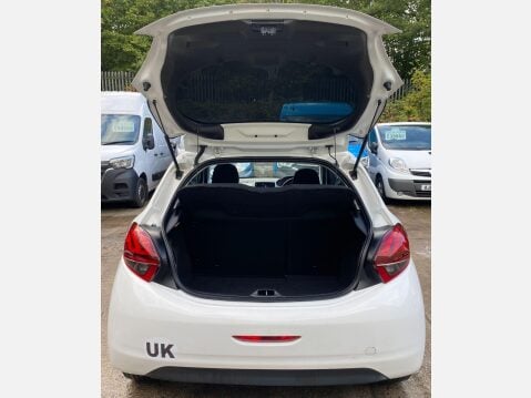 Peugeot 208 1.2 PureTech Active Hatchback 3dr Petrol Manual Euro 6 (82 ps) 10