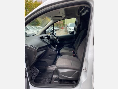 Ford Transit Connect 1.5 TDCi 210 Panel Van 5dr Diesel Manual L2 H1 (119 g/km, 118 bhp) 35