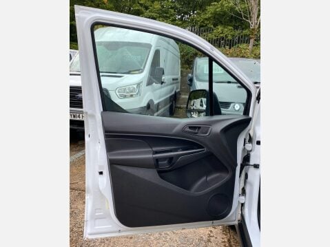 Ford Transit Connect 1.5 TDCi 210 Panel Van 5dr Diesel Manual L2 H1 (119 g/km, 118 bhp) 34