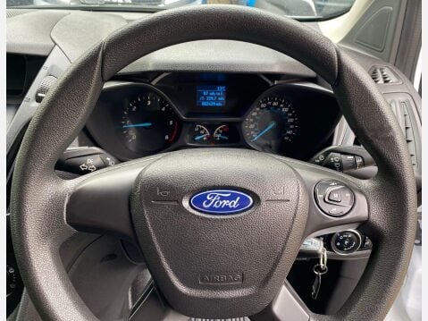 Ford Transit Connect 1.5 TDCi 210 Panel Van 5dr Diesel Manual L2 H1 (119 g/km, 118 bhp) 28