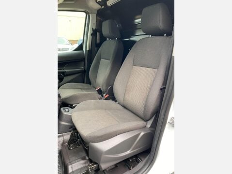 Ford Transit Connect 1.5 TDCi 210 Panel Van 5dr Diesel Manual L2 H1 (119 g/km, 118 bhp) 36