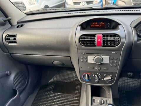 Vauxhall Combo 1.3 CDTi 1700 ecoFLEX 16v Panel Van 3dr Diesel Manual (134 g/km, 69 bhp) 31