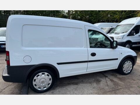 Vauxhall Combo 1.3 CDTi 1700 ecoFLEX 16v Panel Van 3dr Diesel Manual (134 g/km, 69 bhp) 8