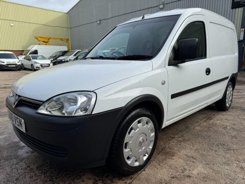Vauxhall Combo 1.3 CDTi 1700 ecoFLEX 16v Panel Van 3dr Diesel Manual (134 g/km, 69 bhp) 21