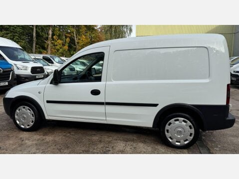 Vauxhall Combo 1.3 CDTi 1700 ecoFLEX 16v Panel Van 3dr Diesel Manual (134 g/km, 69 bhp) 18
