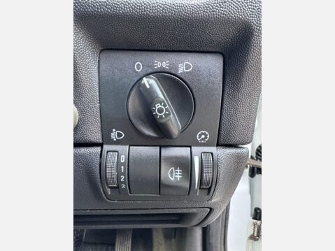 Vauxhall Combo 1.3 CDTi 1700 ecoFLEX 16v Panel Van 3dr Diesel Manual (134 g/km, 69 bhp) 30