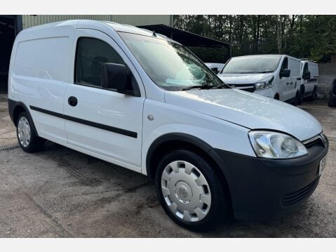 Vauxhall Combo 1.3 CDTi 1700 ecoFLEX 16v Panel Van 3dr Diesel Manual (134 g/km, 69 bhp) 4