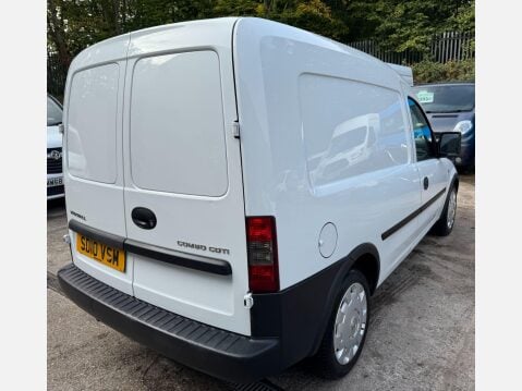 Vauxhall Combo 1.3 CDTi 1700 ecoFLEX 16v Panel Van 3dr Diesel Manual (134 g/km, 69 bhp) 11