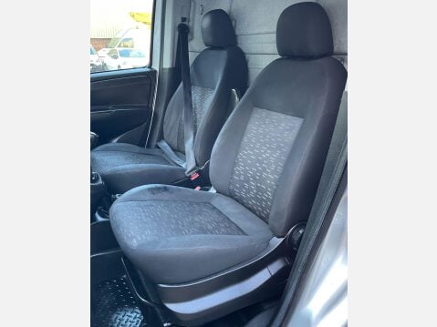 Vauxhall Combo 1.3 CDTi 2000 16v Sportive FWD L1 H1 3dr 35
