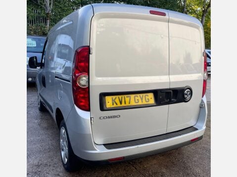 Vauxhall Combo 1.3 CDTi 2000 16v Sportive FWD L1 H1 3dr 13