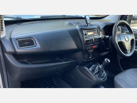 Vauxhall Combo 1.3 CDTi 2000 16v Sportive FWD L1 H1 3dr 36