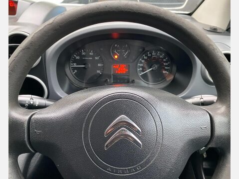 Citroen Berlingo 1.6 BlueHDi 625 LX Panel Van 5dr Diesel Manual L1 (112 g/km, 75 bhp) 29