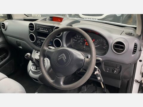 Citroen Berlingo 1.6 BlueHDi 625 LX Panel Van 5dr Diesel Manual L1 (112 g/km, 75 bhp) 28