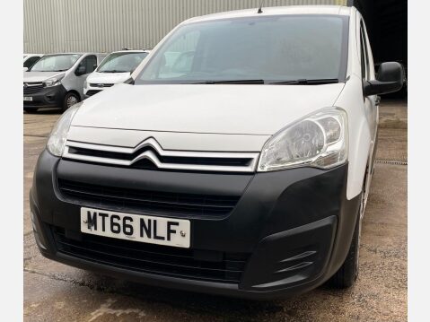 Citroen Berlingo 1.6 BlueHDi 625 LX Panel Van 5dr Diesel Manual L1 (112 g/km, 75 bhp) 23