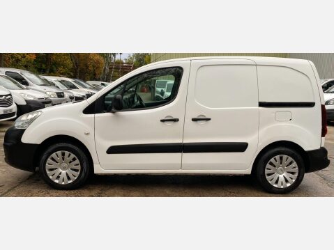 Citroen Berlingo 1.6 BlueHDi 625 LX Panel Van 5dr Diesel Manual L1 (112 g/km, 75 bhp) 17