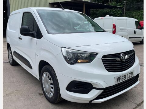 Vauxhall Combo 1.6 Turbo D 2300 Sportive L1 H1 Euro 6 (s/s) 4dr 4