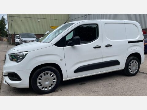 Vauxhall Combo 1.6 Turbo D 2300 Sportive L1 H1 Euro 6 (s/s) 4dr 18
