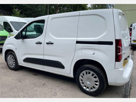 Vauxhall Combo 1.6 Turbo D 2300 Sportive L1 H1 Euro 6 (s/s) 4dr 14