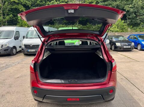 Nissan Qashqai 1.6 n-tec 2WD Euro 5 5dr 14