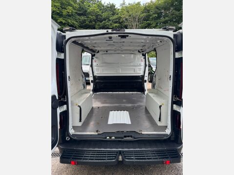 Vauxhall Vivaro 1.6 CDTi 2900 ecoFLEX L1 H1 Euro 5 (s/s) 5dr 17