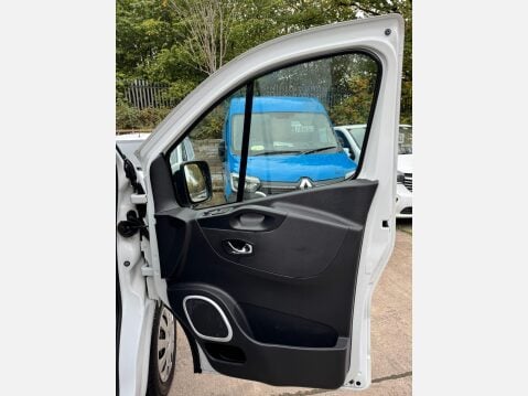 Vauxhall Vivaro 1.6 CDTi 2900 Sportive Panel Van 5dr Diesel Manual L2 H1 Euro 6 (120 ps) 9