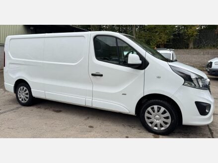Vauxhall Vivaro 1.6 CDTi 2900 Sportive Panel Van 5dr Diesel Manual L2 H1 Euro 6 (120 ps)