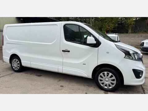 Vauxhall Vivaro 1.6 CDTi 2900 Sportive Panel Van 5dr Diesel Manual L2 H1 Euro 6 (120 ps) 1