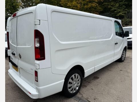 Vauxhall Vivaro 1.6 CDTi 2900 Sportive Panel Van 5dr Diesel Manual L2 H1 Euro 6 (120 ps) 18